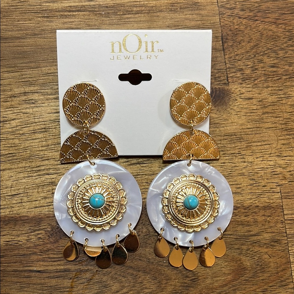 nOir Jewelry Gold and White Drop Earrings